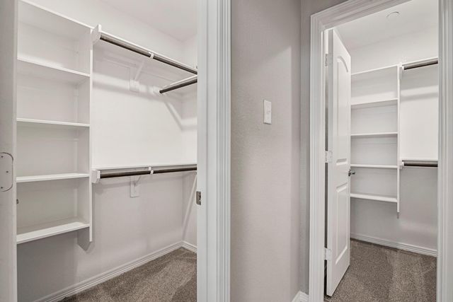 2311 Seven Oaks Boulevard 13, Tomball, TX 77375