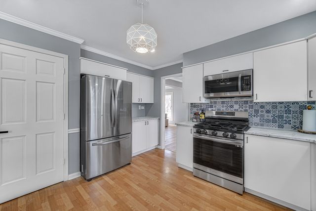 1623 W Bray Court, Arlington Heights, IL 60005