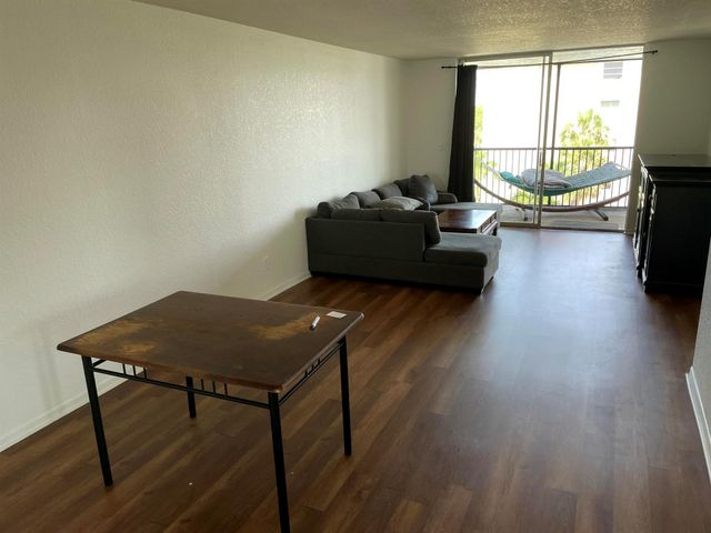 720 E Ocean Avenue 407, Boynton Beach, FL 33435