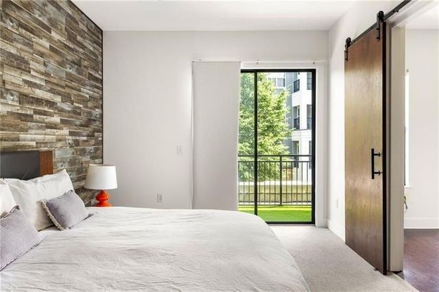 200 N Highland Avenue NE 207, Atlanta, GA 30307