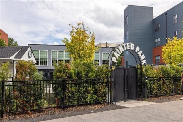 200 N Highland Avenue NE 207, Atlanta, GA 30307