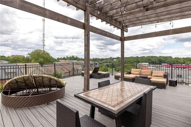 200 N Highland Avenue NE 207, Atlanta, GA 30307