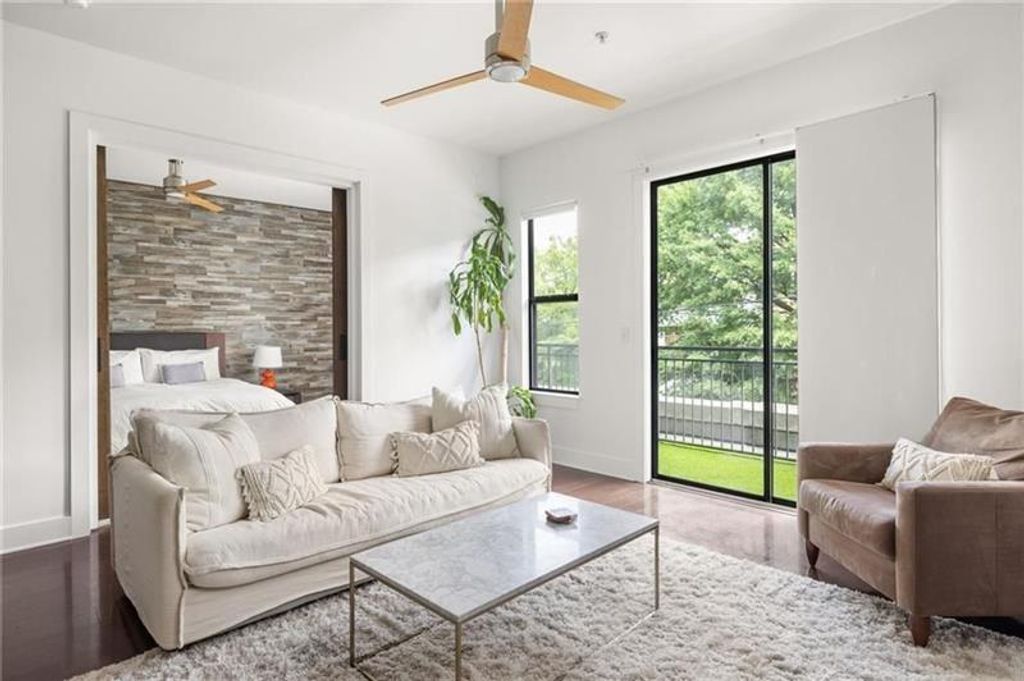 200 N Highland Avenue NE 207, Atlanta, GA 30307