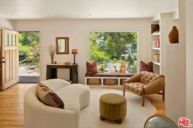 3525 Mclaughlin Avenue, Los Angeles, CA 90066