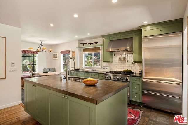 3525 Mclaughlin Avenue, Los Angeles, CA 90066