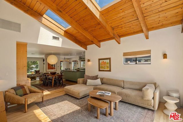 3525 Mclaughlin Avenue, Los Angeles, CA 90066