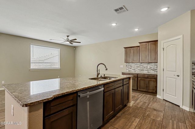 2808 TIERRA DE MOYO Place, El Paso, TX 79938