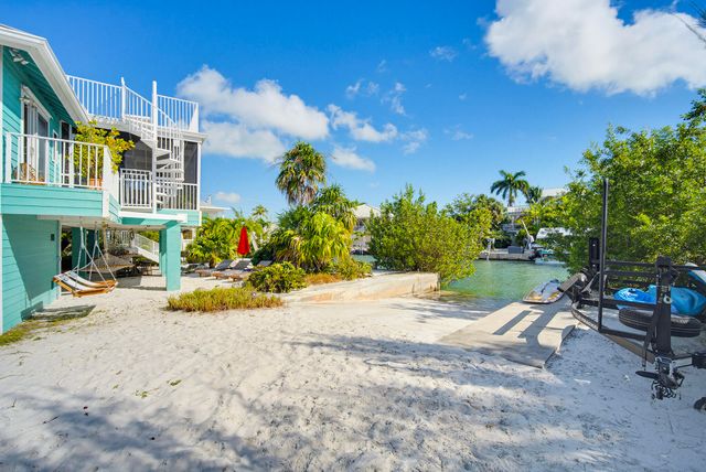 16640 Cypress Road, Sugarloaf Key, FL 33042