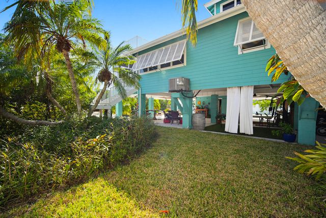 16640 Cypress Road, Sugarloaf Key, FL 33042