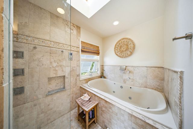 16640 Cypress Road, Sugarloaf Key, FL 33042