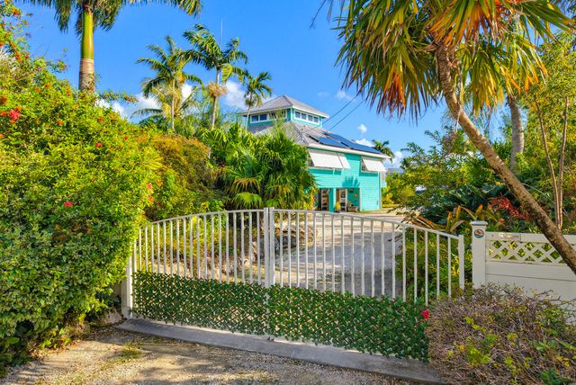 16640 Cypress Road, Sugarloaf Key, FL 33042