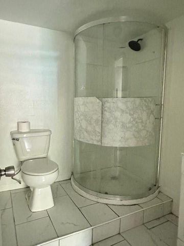 605 E Hunnicutt Street, Baytown, TX 77520