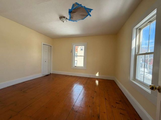 195-197 Ludlam St 2, Lowell, MA 01850