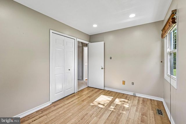 4428 MIDDLE RIDGE DR, Fairfax, VA 22033
