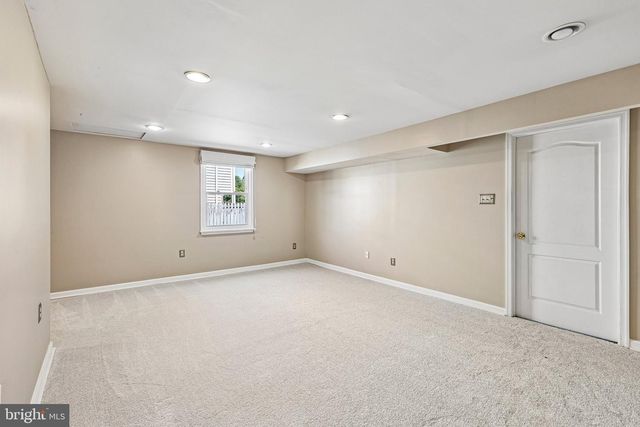 4428 MIDDLE RIDGE DR, Fairfax, VA 22033