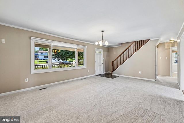 4428 MIDDLE RIDGE DR, Fairfax, VA 22033