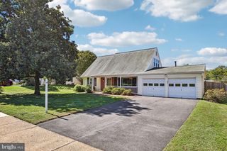 4428 MIDDLE RIDGE DR, Fairfax, VA 22033