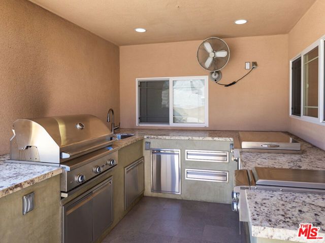 1563 W 218th Street, Torrance, CA 90501