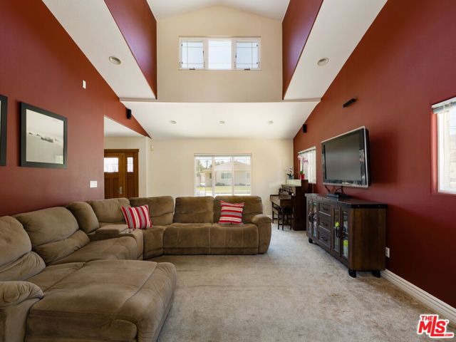 1563 W 218th Street, Torrance, CA 90501