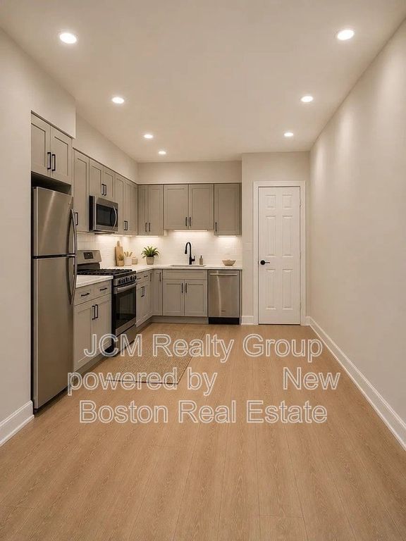 125 Arlington 2, Chelsea, MA 02150