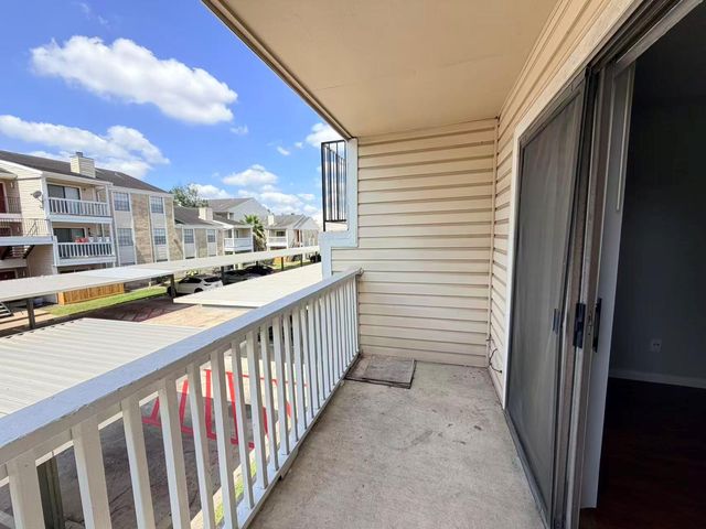 2750 Holly Hall Street, Houston, TX 77054