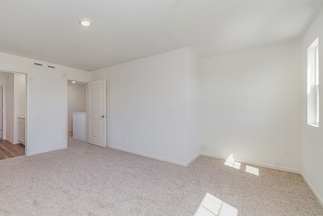 3 International Way, Joliet, IL 60436