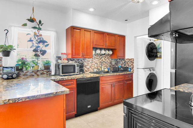 1650 NW 1ST Way, Pompano Beach, FL 33060