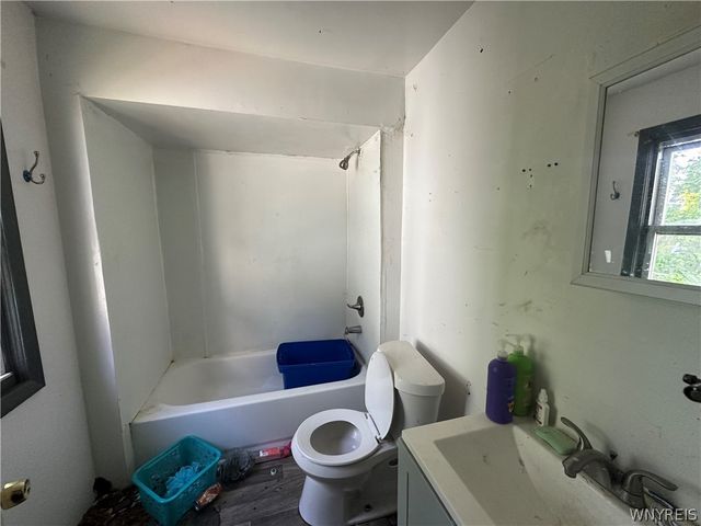 87 Peach Street, Buffalo, NY 14204