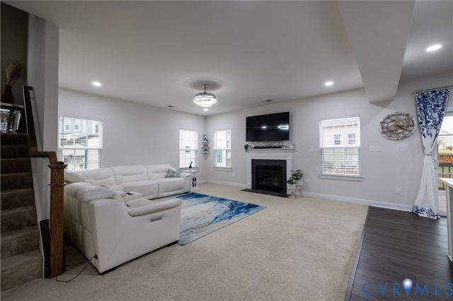 9236 Fairfield Farm Ct, Mechanicsville, VA 23116