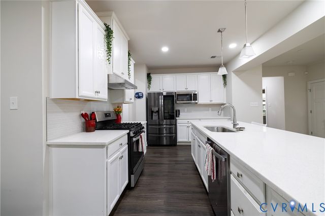 9236 Fairfield Farm Ct, Mechanicsville, VA 23116