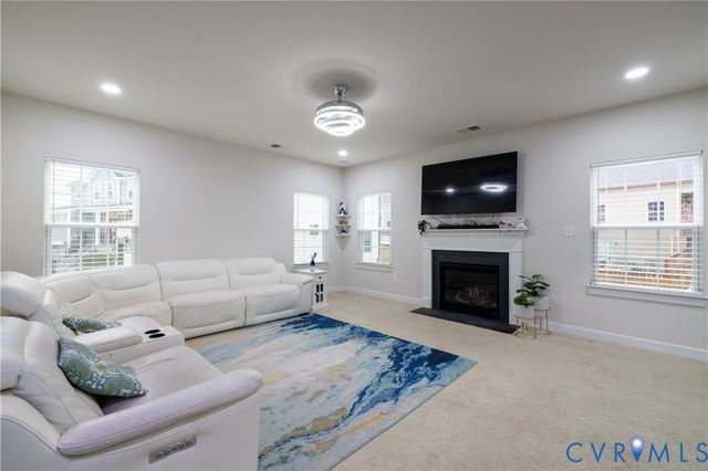 9236 Fairfield Farm Ct, Mechanicsville, VA 23116