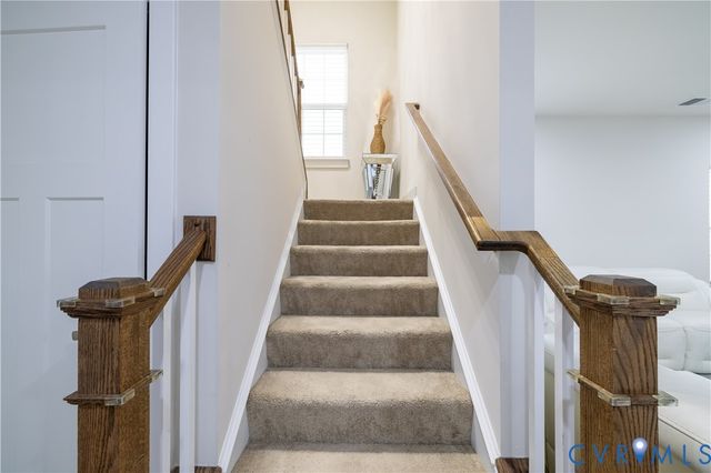 9236 Fairfield Farm Ct, Mechanicsville, VA 23116