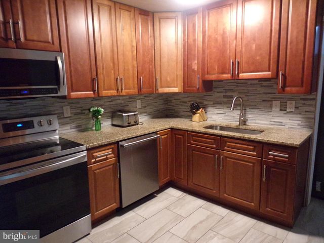 3721 FORESTDALE AVE, Woodbridge, VA 22193