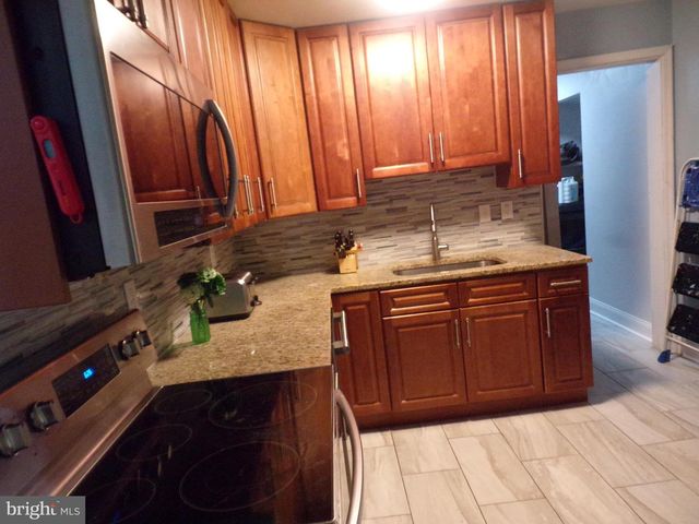 3721 FORESTDALE AVE, Woodbridge, VA 22193
