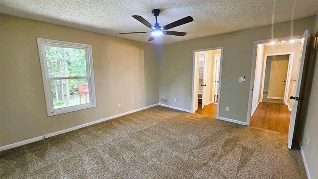 1655 Fieldgreen Overlook, Stone Mountain, GA 30088