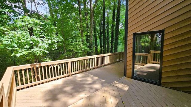 1655 Fieldgreen Overlook, Stone Mountain, GA 30088