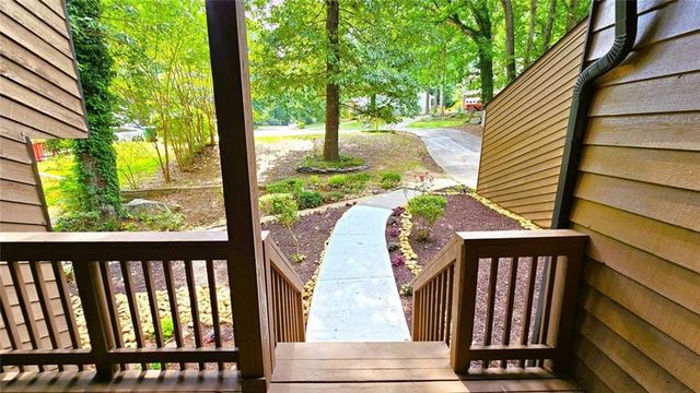 1655 Fieldgreen Overlook, Stone Mountain, GA 30088