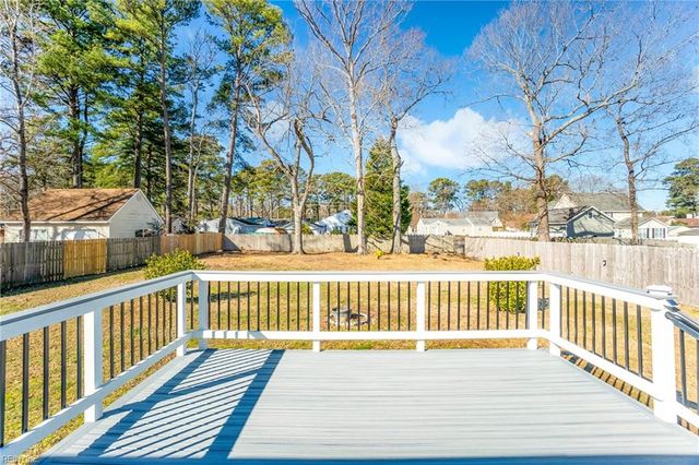 639 Alberthas DR, Virginia Beach, VA 23452