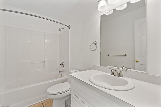 639 Alberthas DR, Virginia Beach, VA 23452