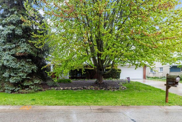 1001 Fairfield COURT, Glendale, WI 53217