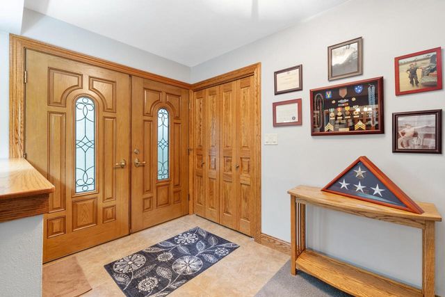 1001 Fairfield COURT, Glendale, WI 53217