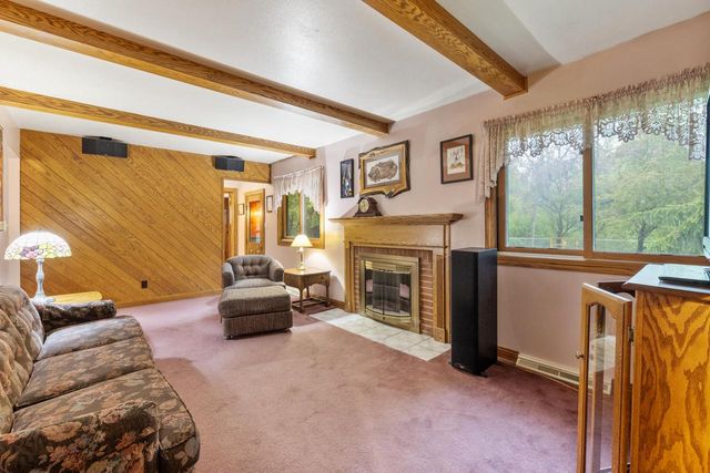 1001 Fairfield COURT, Glendale, WI 53217