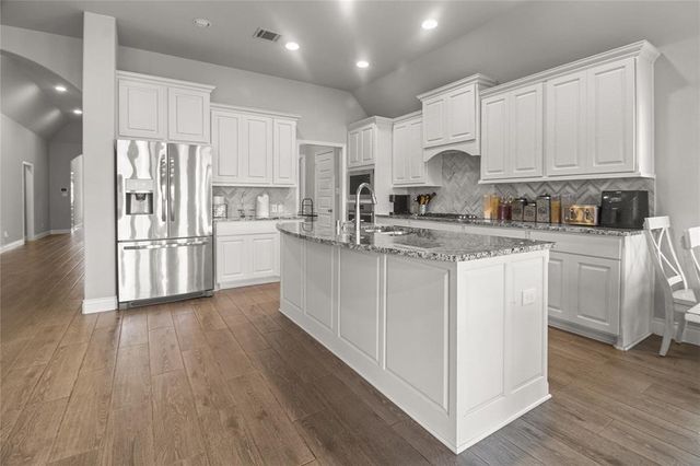15 Eden Hollow Lane, Richmond, TX 77406