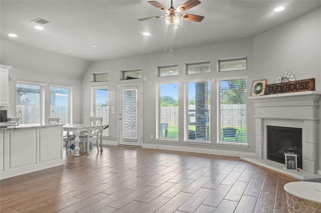 15 Eden Hollow Lane, Richmond, TX 77406
