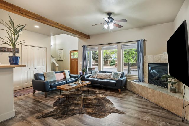 20184 Merriewood Lane, Bend, OR 97702