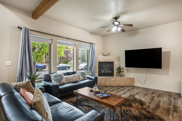 20184 Merriewood Lane, Bend, OR 97702