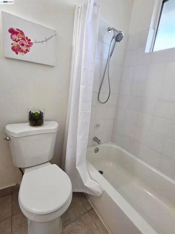 1552 Orchard Ave, San Leandro, CA 94577