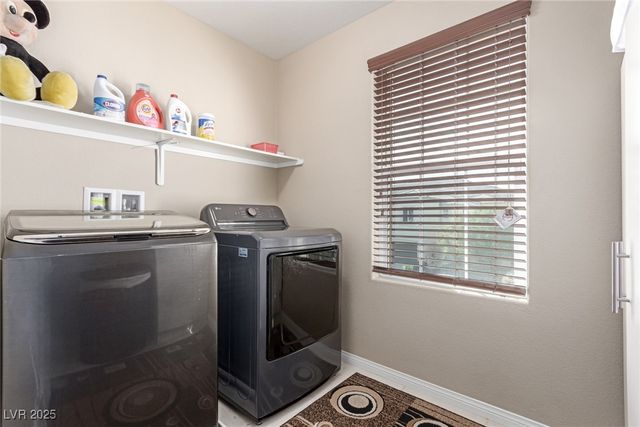 6476 Little Harbor Court, Las Vegas, NV 89141