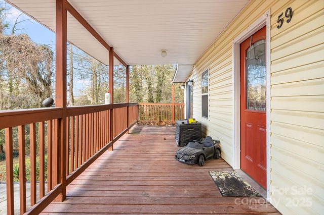 59 Rollins Street, Hendersonville, NC 28792