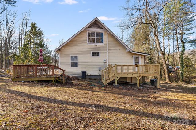 59 Rollins Street, Hendersonville, NC 28792
